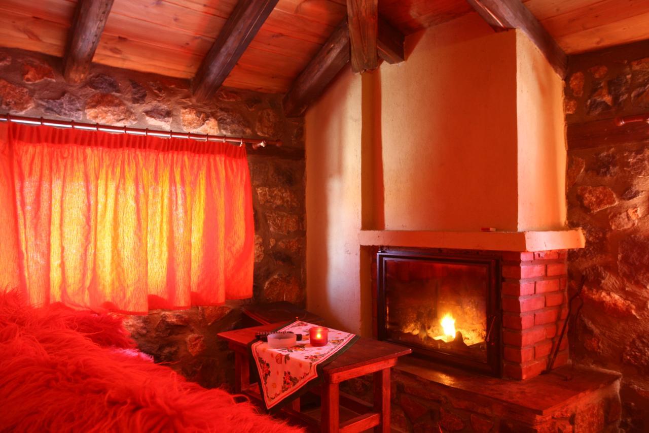 Eleni'S Guesthouse Палеос-Айос-Атанасіос Екстер'єр фото